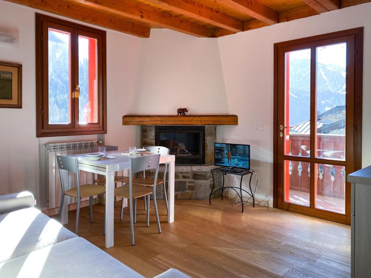 Mansarda Corno D'Aola Apartman Ponte Di Legno Kültér fotó